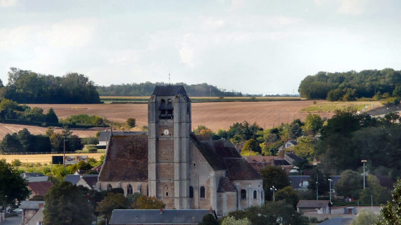 Châteaudun — Église St Jean de la Chaîne Châteaudun