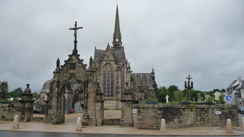 Gouesnou — Gouesnou 15 L'église et l'enclos paroissial