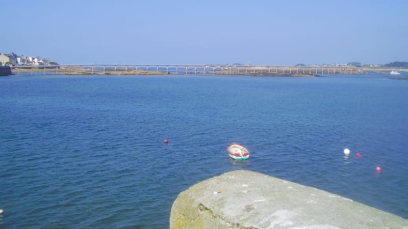 Roscoff — Roscoff, Pont vers vedette île de Batz 29 août 2007