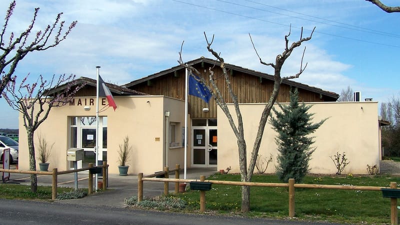 Bazas — Lados Mairie