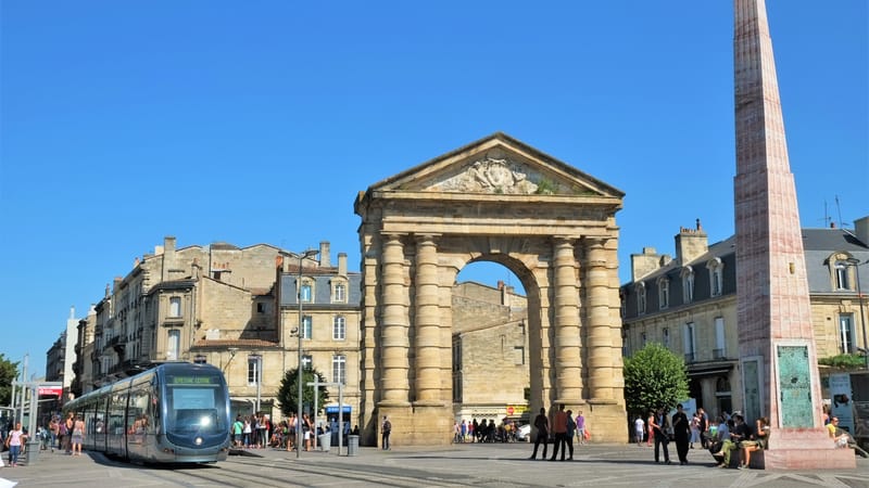 Bordeaux — 021 - Place de la Victoire - Bordeaux