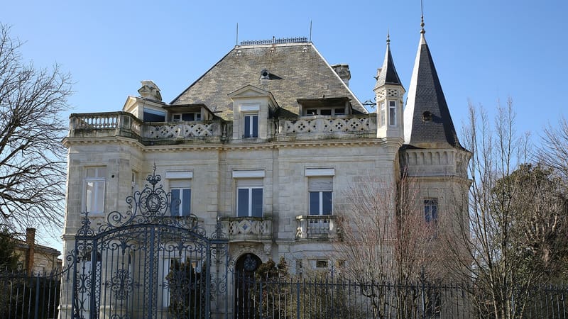 Le Bouscat — LB-Château