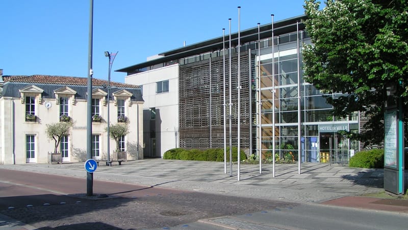 Bruges — Mairie de Bruges Gironde