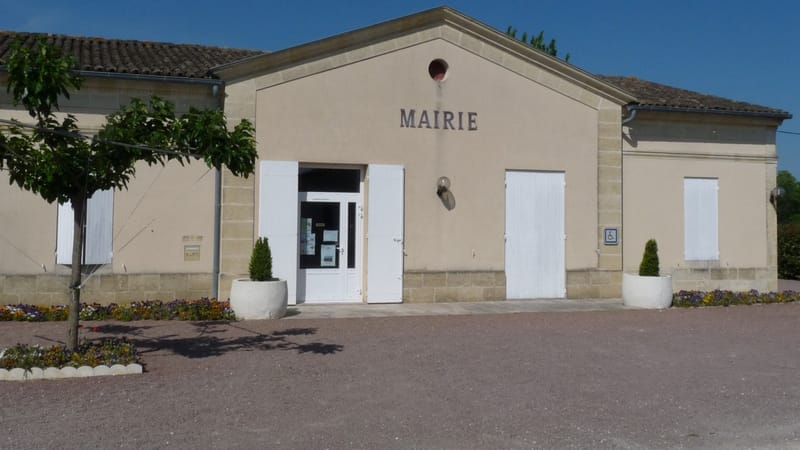 Montagne — Neac mairie