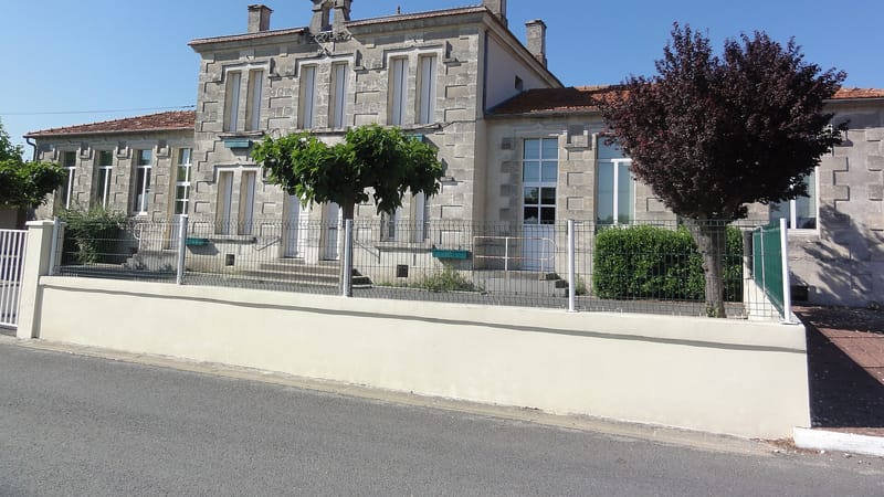 Saint-Martin-Lacaussade — Saint-Genès-de-Blaye (Gironde) mairie