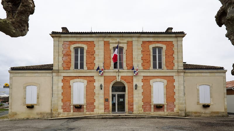 Saint-Médard-en-Jalles — Salaunes Mairie 2015