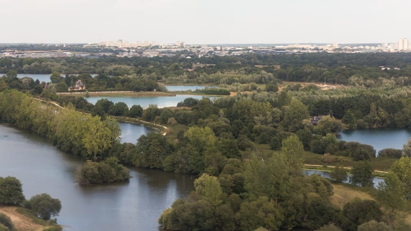 Saint-Jacques-de-la-Lande — Saint-Jacques-de-la-Lande - étang de Couardières vue aérienne 20190824-01