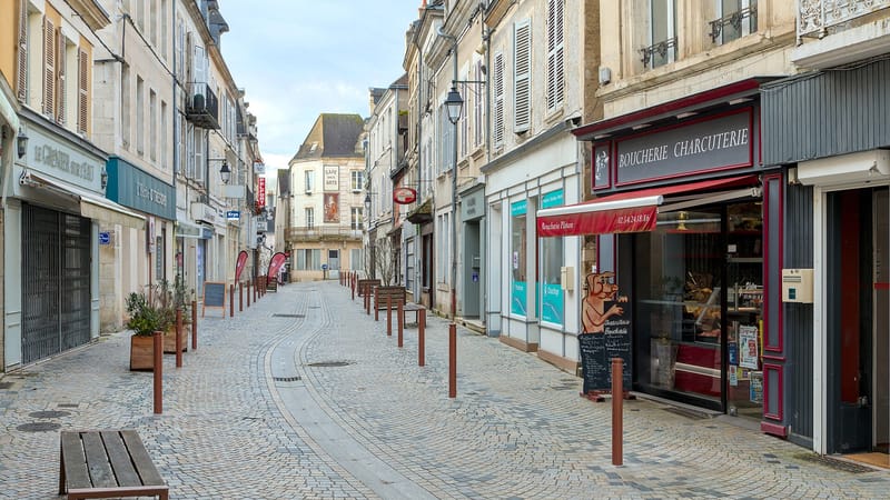 Argenton-sur-Creuse — Argenton-sur-Creuse - Rue Grande