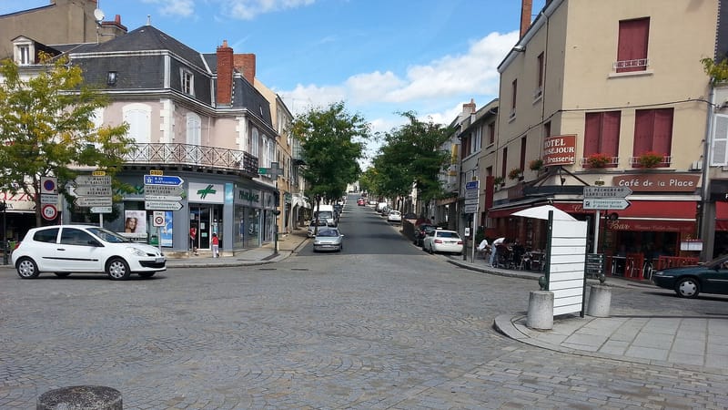 Argenton-sur-Creuse — Argenton-sur-Creuse (36) - Rue Ledru Rollin