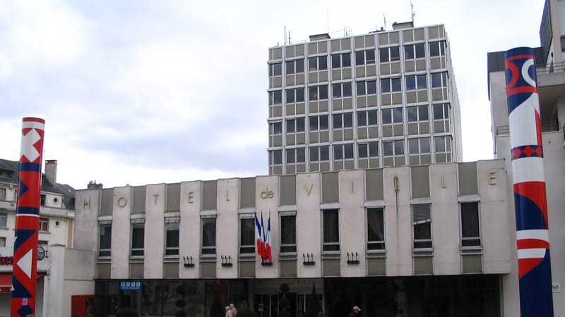 Châteauroux — Châteauroux - Town hall - 1