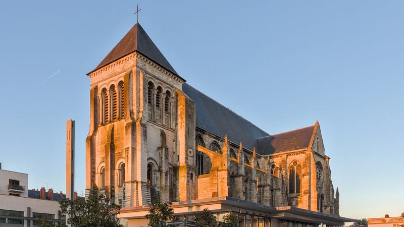 Tours — Tours - Église Saint-Julien - 05