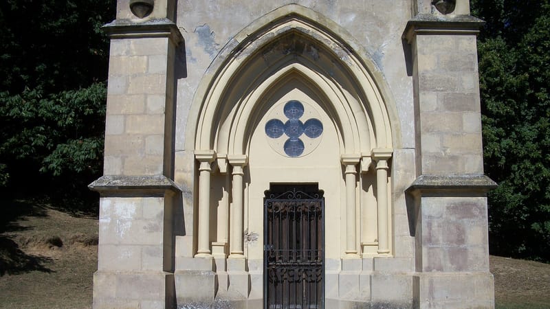 Chatte — Chatte chapelle Ste-Philomene 5766