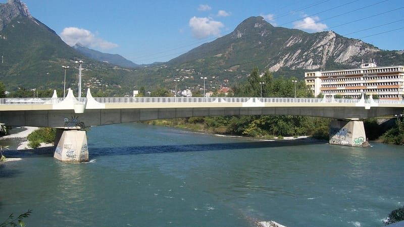 Fontaine — Pont esclangon