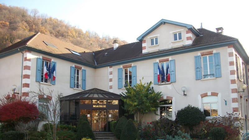 Gières — Gieres mairie 6740