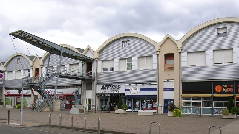 Saint-Martin-d'Hères — Halles Brun St M d H