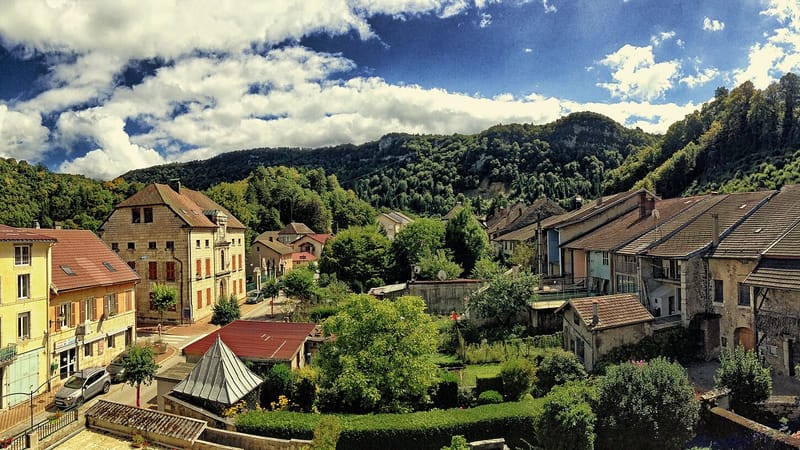 Moirans-en-Montagne — Panoramique Moirans en montagne côté jardins
