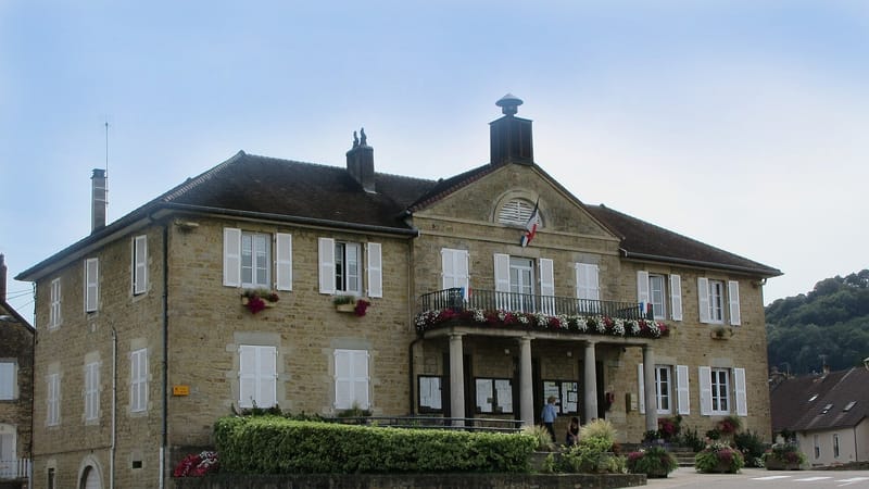 Montmorot — Mairie Montmorot 4