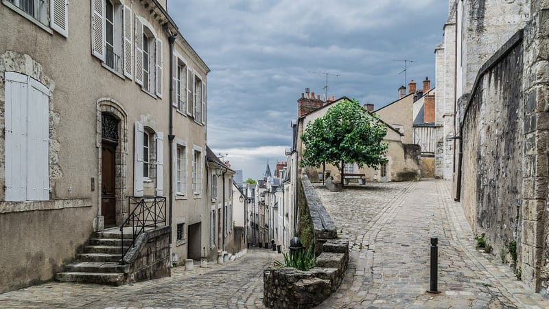 Blois — Rue des Papegaults and Petit Degres Saint-Louis in Blois