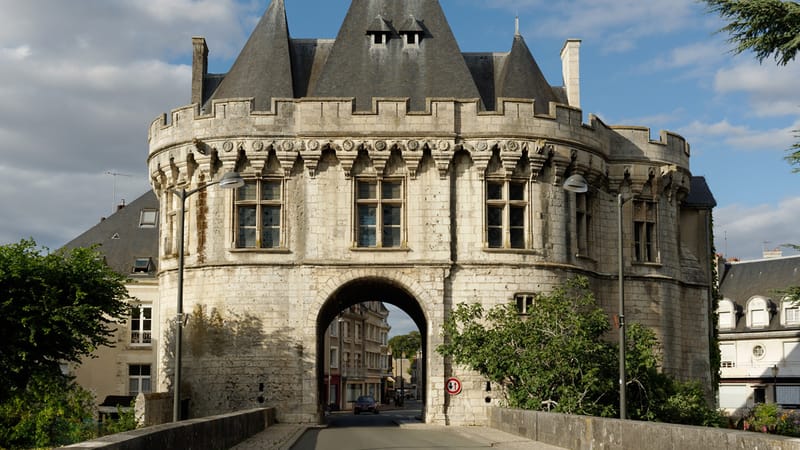Vendôme — FR CEN 41 Vendome porte Saint Georges 20150906