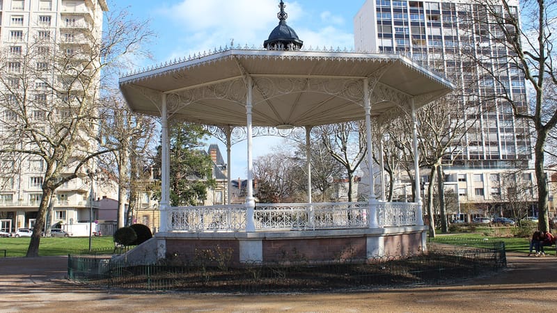 Roanne — Kiosque Place Promenade Populle Roanne 6