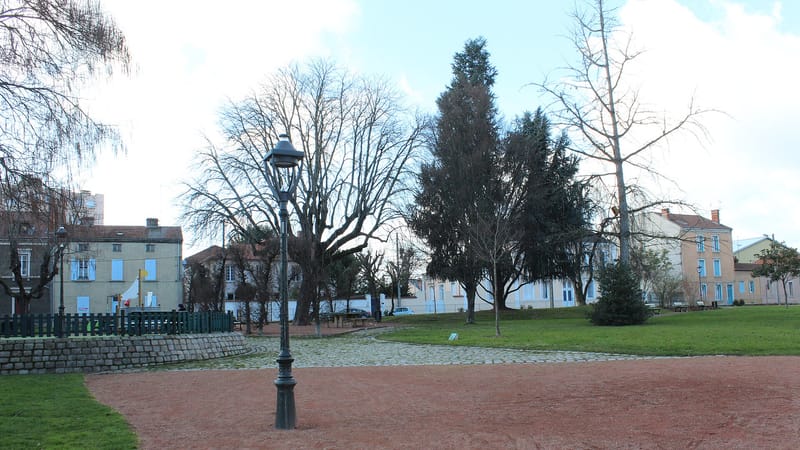 Roanne — Place Baron Marais Roanne 3