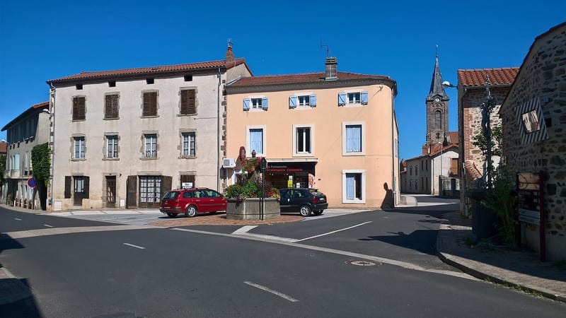 Fontannes — Fontannes, place de la fontaine