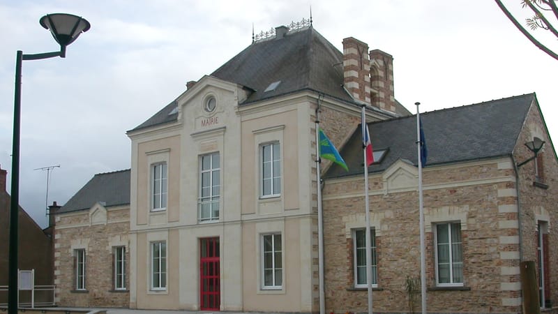 Derval — Derval mairie