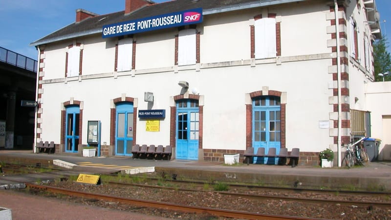 Rezé — Rezé-Pont-Rousseau