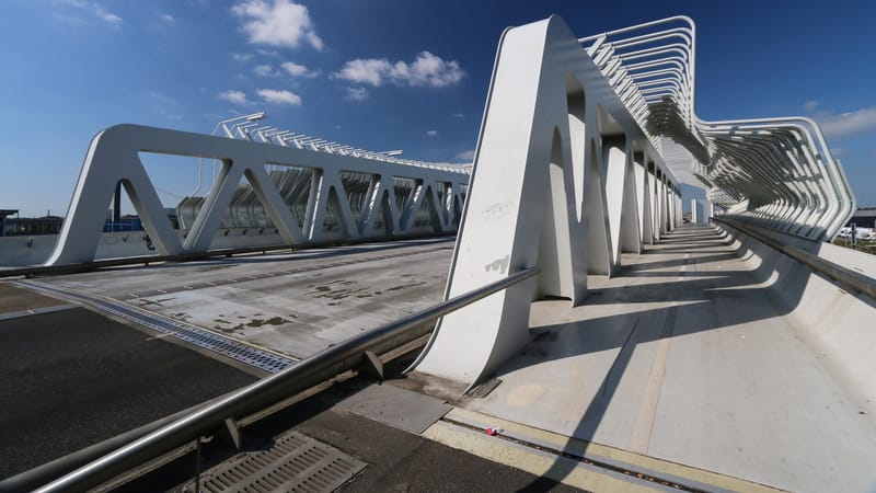 Saint-Nazaire — St-Nazaire-pontsncf1