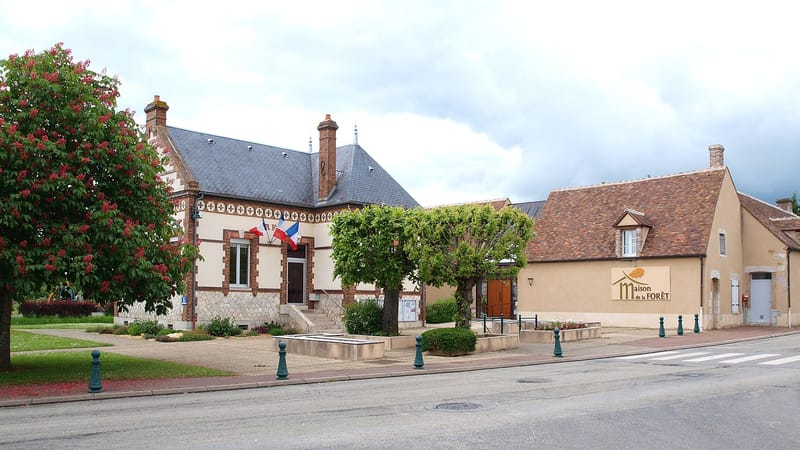 Amilly — Paucourt-45-mairie-01
