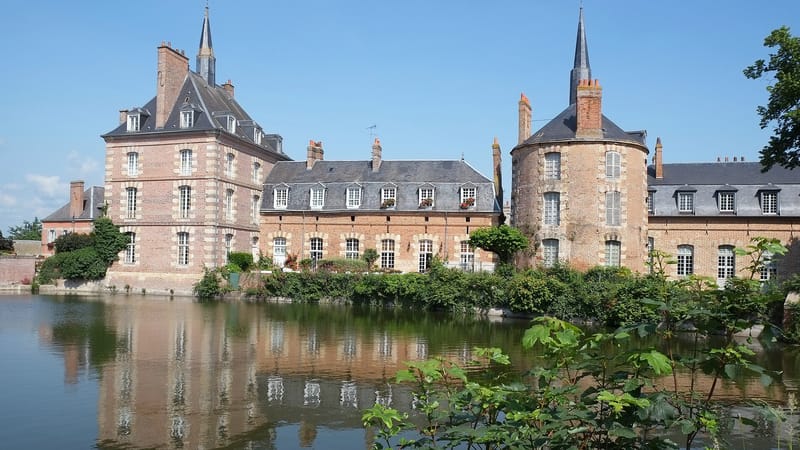 Bellegarde — Bellegarde (Loiret) Château 3842