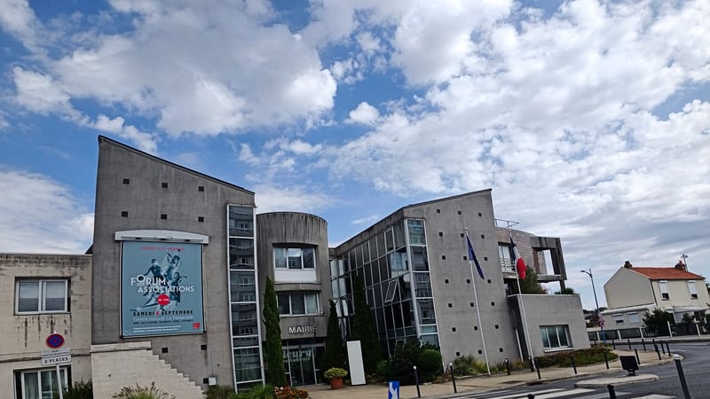 Fleury-les-Aubrais — Mairie de Fleury-les-Aubrais