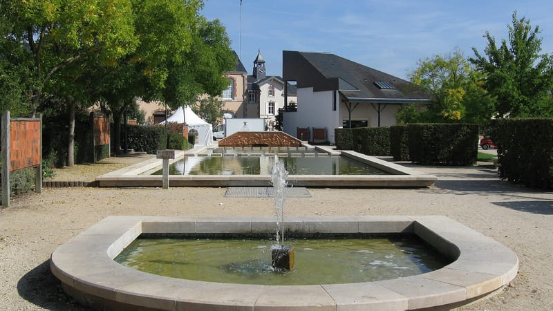 Saint-Jean-de-Braye — Saint-Jean-de-Braye jardin de la mairie 1