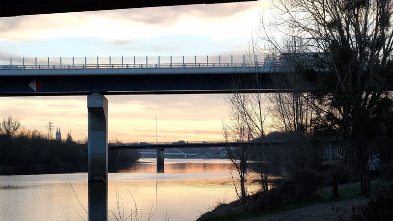 Angers — F0957 Angers ponts Maine rwk