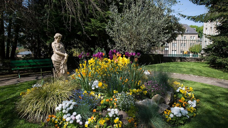 Coutances — Coutances-JardinDesPlantes 01