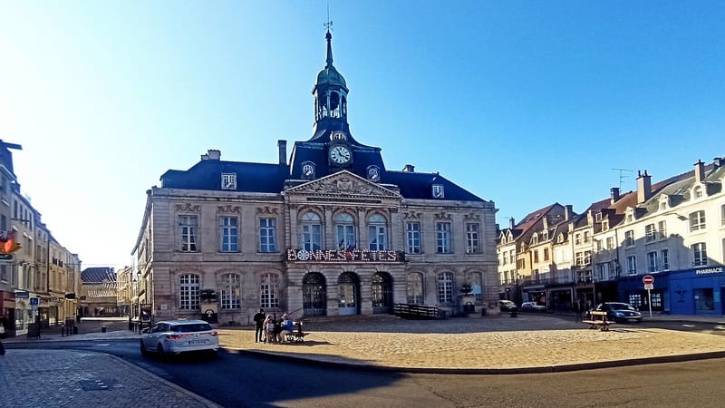 Chaumont — Hôtel de ville de Chaumont, octobre 2024