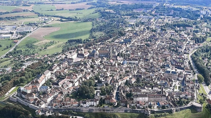 Langres — LANGRES ( Haute-Marne ) Vue générale