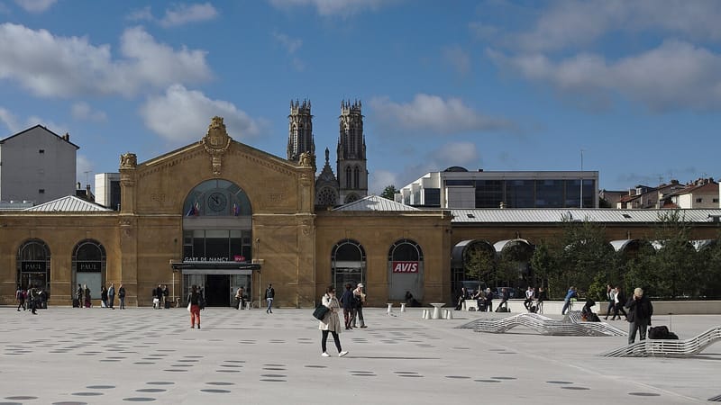 Nancy — Gare de Nancy - place Thiers 01