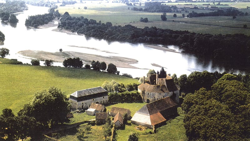 Challuy — Chateau-de-meauce