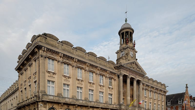 Cambrai — Hôtel de ville de Cambrai