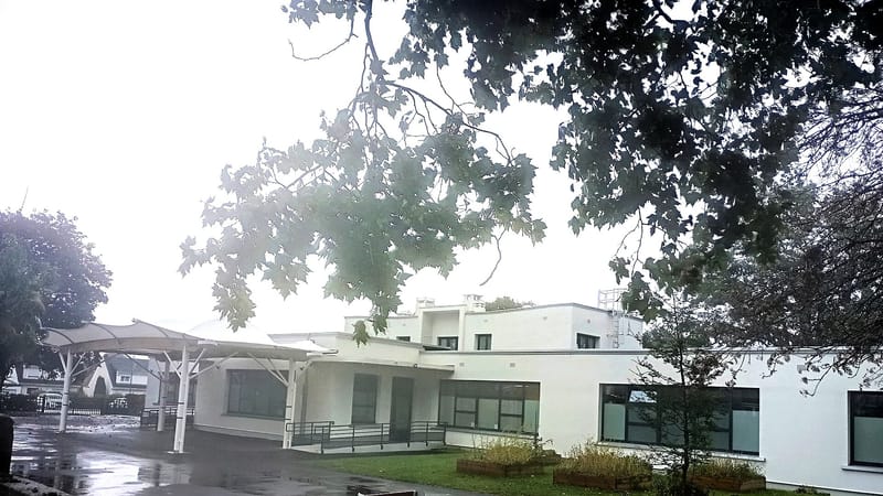 Maubeuge — École maternelle Léonard de Vinci, Pont-allant à Maubeuge