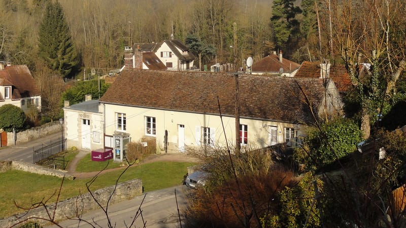 Crépy-en-Valois — Séry-Magneval (60), mairie-école, chemin des Écoliers - rue Robert-Ruegg 2