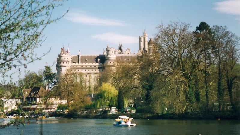 Pierrefonds — Pierrefond Chateau 04
