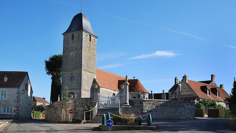 Giel-Courteilles — Église Saint-Pierre de Giel-Courteilles (Giel) (1)