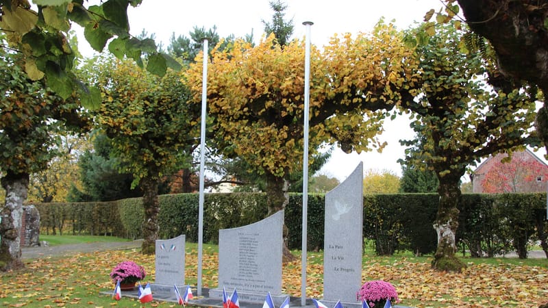 Pointel — Pointel monument