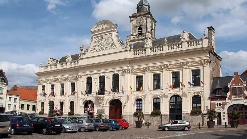 Aire-sur-la-Lys — 0 Aire-sur-la-Lys - Hôtel de ville (1)