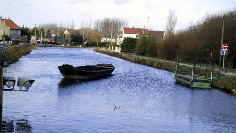 Guînes — Canal-guines