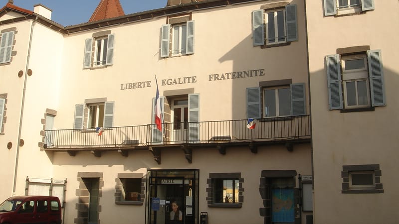 Cournon-d'Auvergne — Mairie Cournon