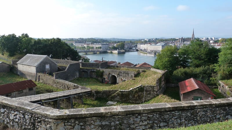 Bayonne — Bayonne place du réduit vue de la citadelle