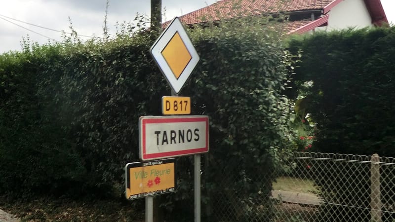 Bayonne — City limit sign of Tarnos